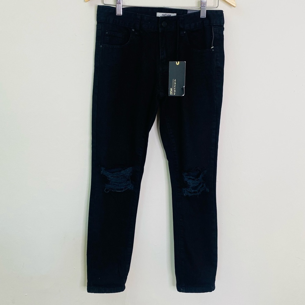 NWT‎ REFUGE Crop Boyfriend Jeans Black  Size 0 Distressed Curve Loving